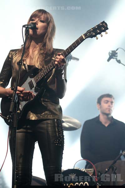 CHROMATICS - 2012-11-02 - PARIS - Grande Halle de La Villette - 